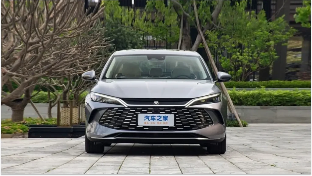 بررسی پیشرانه هیبریدی جدید BYD : گامی بهسوی آینده حملونقل 4 عملکرد و کارایی هیبریدی جدید BYD