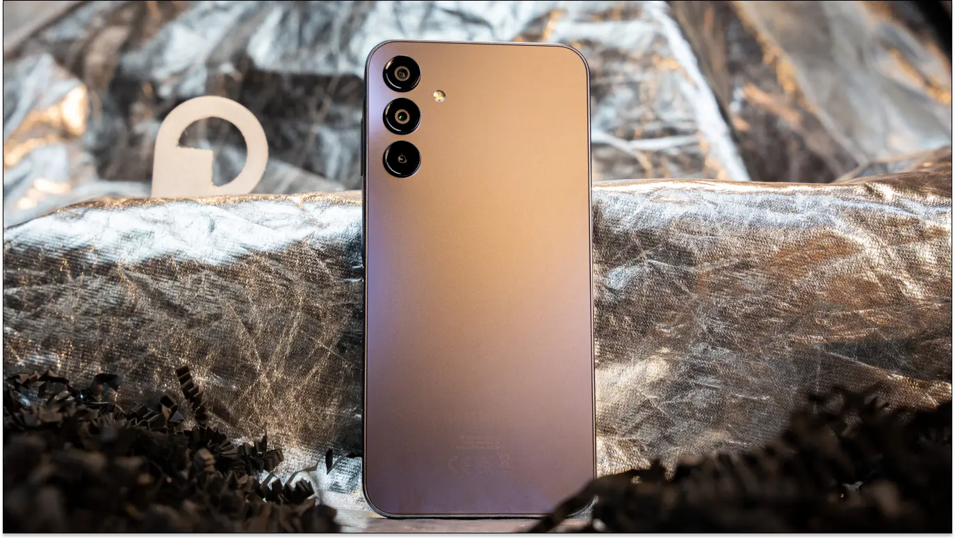 بررسی جامع سامسونگ Galaxy A15: طراحی، نمایشگر، سختافزار و دوربین 2 طراحی سامسونگ Galaxy A15
