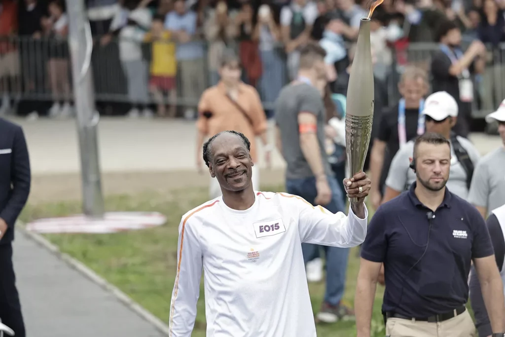 Snoop Dogg وحمل مشعل المپیک