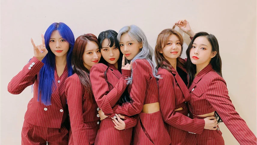 تجدید دیدار گرل گروپ های نسل2 کی-پاپ (2NE1 ,KARA ,Rainbow) 7 های کیپاپ به ترتیب.jpg