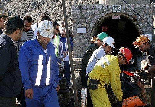 فاجعه معدن طبس/تاکنون 52 نفر جان باختند 2 معدن طبس