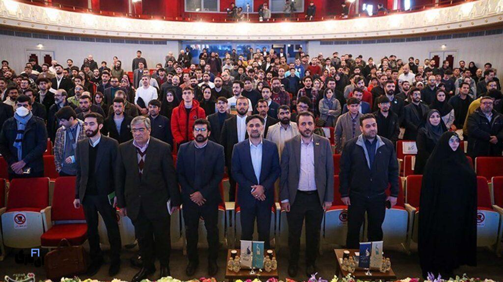 فراخوان دهمین جشنواره بازی های رایانه ای فجر - 1403 2 فراخوان دهمین جشنواره بازی های رایانه ای فجر