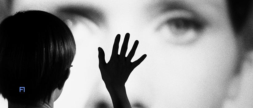 10 فیلم برتر تاریخ سینما که حتما باید ببینید 5 Persona Bergman iconic opening shot boy mother hand