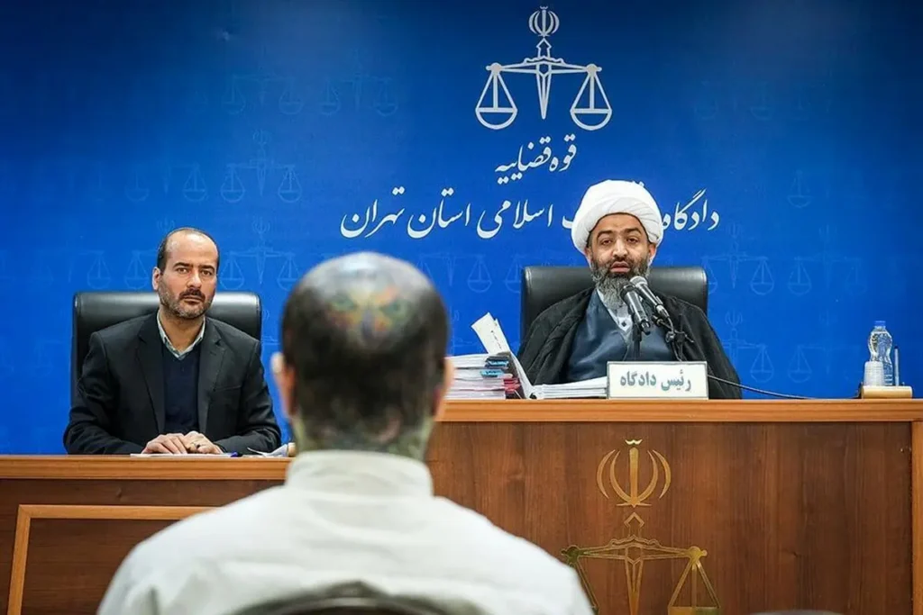 حکم قضایی امیر تتلو آمد. تتلو به حبس و زندان می رود. 1403 3 تتلو به حبس و زندان می رود