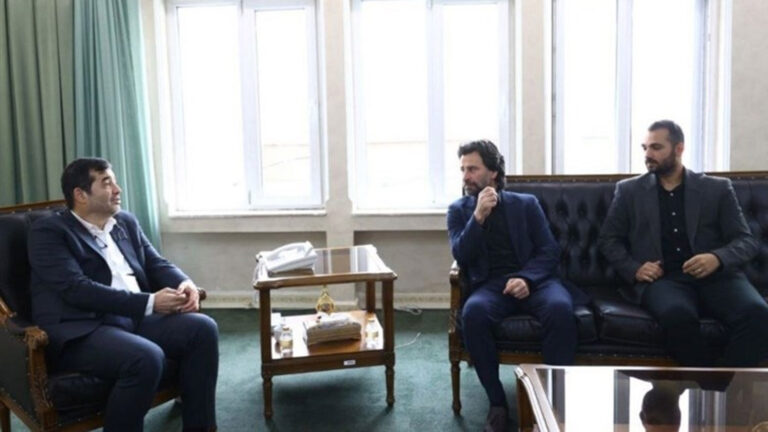 پژمان نوری پیگیر وضعیت ورزشگاه شادروان قایقران
