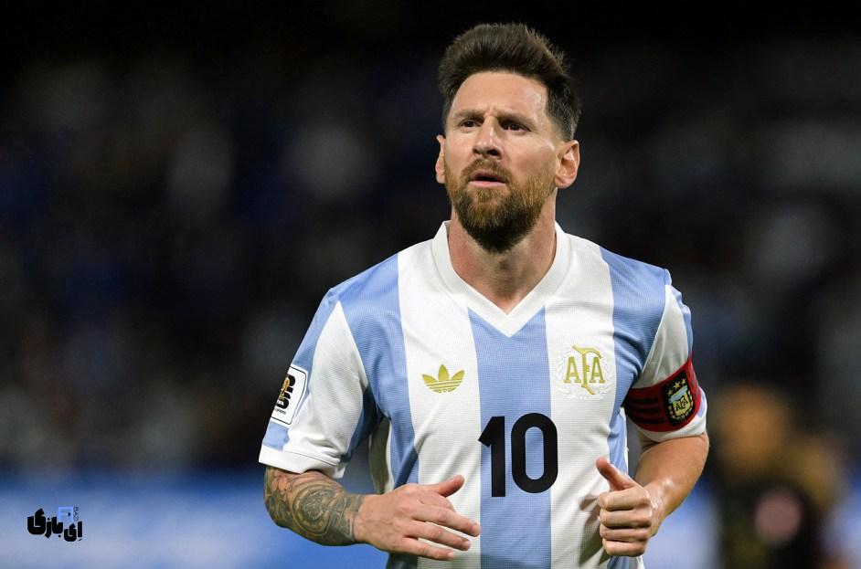انیمیشن مسی و غولها: ماجرایی که خانوادههای فوتبالی را پای تلویزیون مینشاند! 1 lionel messi world cup qualifer 2024 billboard 1548