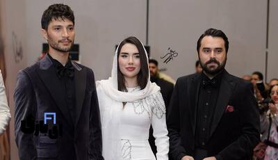 زهرا سامی، بازیگر و مجری معروف عراقی، با استایل جنجالی در اکران سریال «بلیط یک طرفه» در تهران! 2 زهرا سامی در اکران خصوصی بلیط یک طرفه