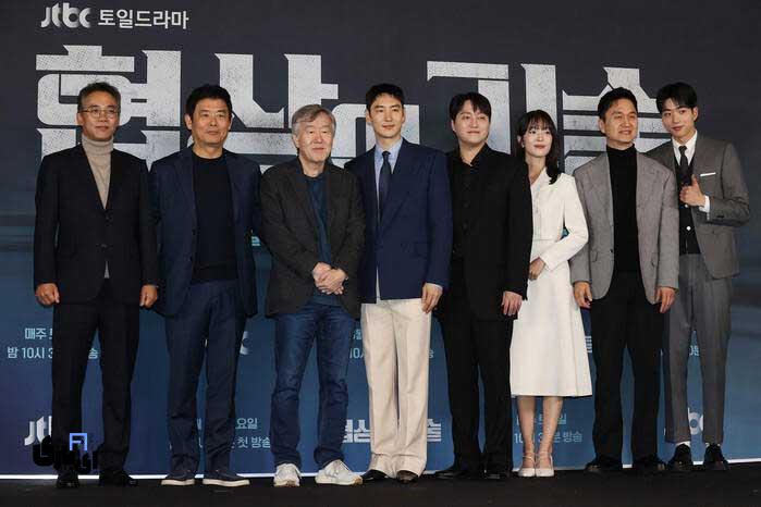 شروع پخش سریال «هنر مذاکره» روز های پخش، برسی سریال و بازیگران 2025 6 سریال «هنر مذاکره»