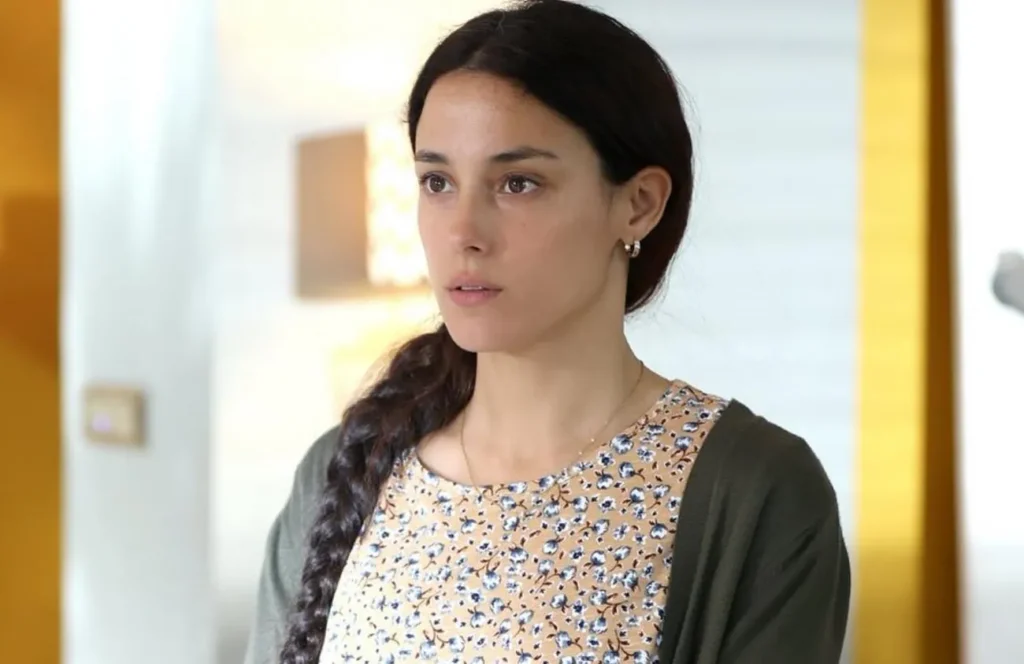 بازیگران سریال سبد رخت چرک (Kirli Sepeti) 10 cansu tosun