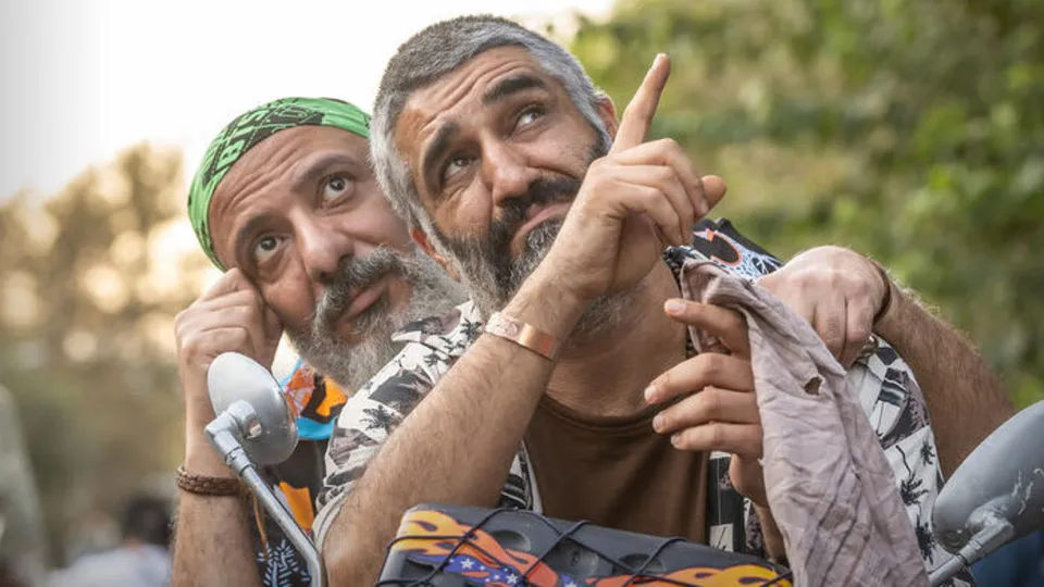 فیلم «دایناسور»: کمدی جدید مسعود اطیابی با پژمان جمشیدی و امیر جعفری، بخندیم یا پشیمان شویم؟ 2 دایناسور