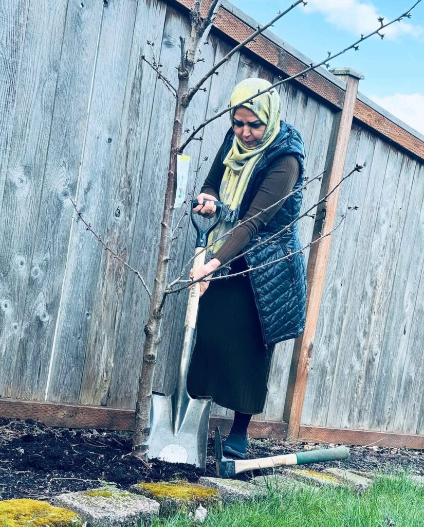خانم مجری صداوسیما از آمریکا پیام فرستاد 3 photo 2025 03 06 18 54 04 1