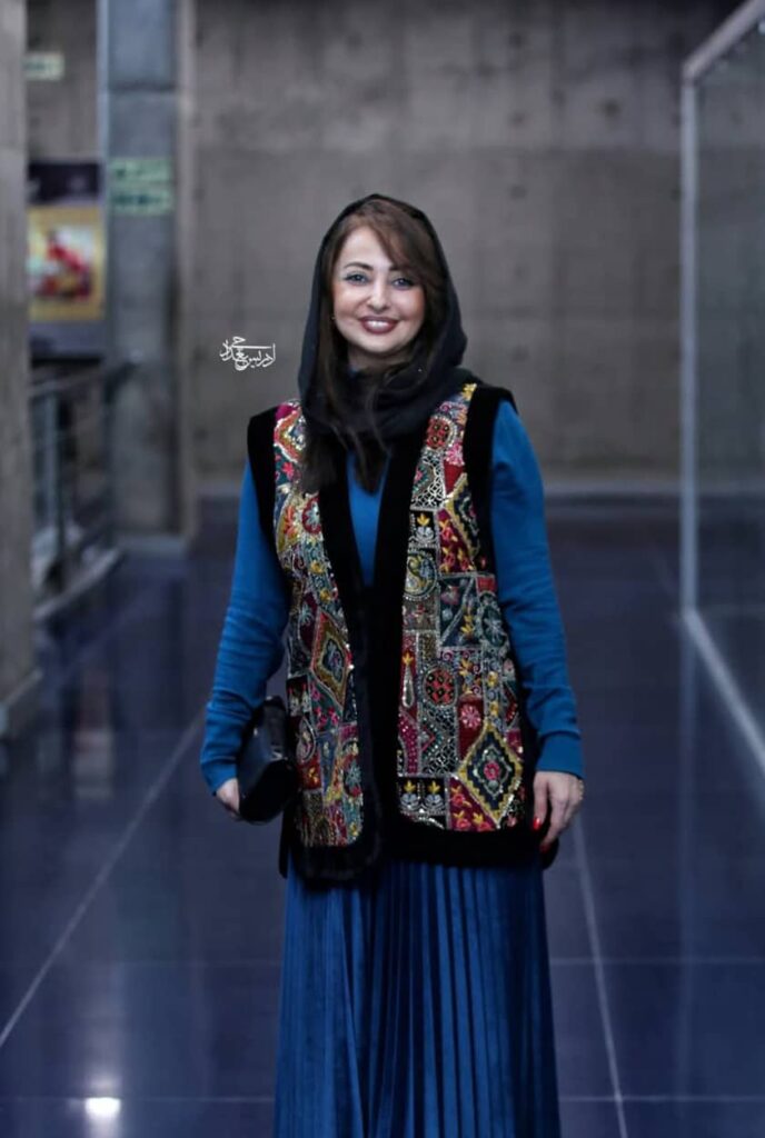 تیپ جذاب و سنتی نفیسه روشن جلب توجه کرد 2 photo 2025 03 09 15 05 29 1