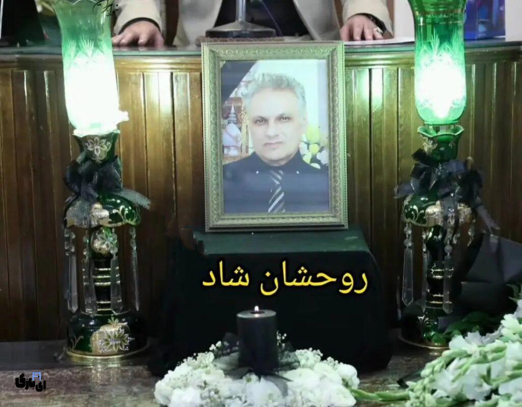 مراسم ختم برادر شهره سلطانی؛ همراه باحضور هنرمندان ومردم 3 MEITU ۲۰۲۵۰۴۰۹ ۲۲۴۲۴۲۷۰۳