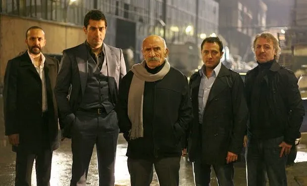 معرفی سریال ترکی ایزل؛ یکی از بهترین درامهای جنایی ترکی 1 ezel series 1