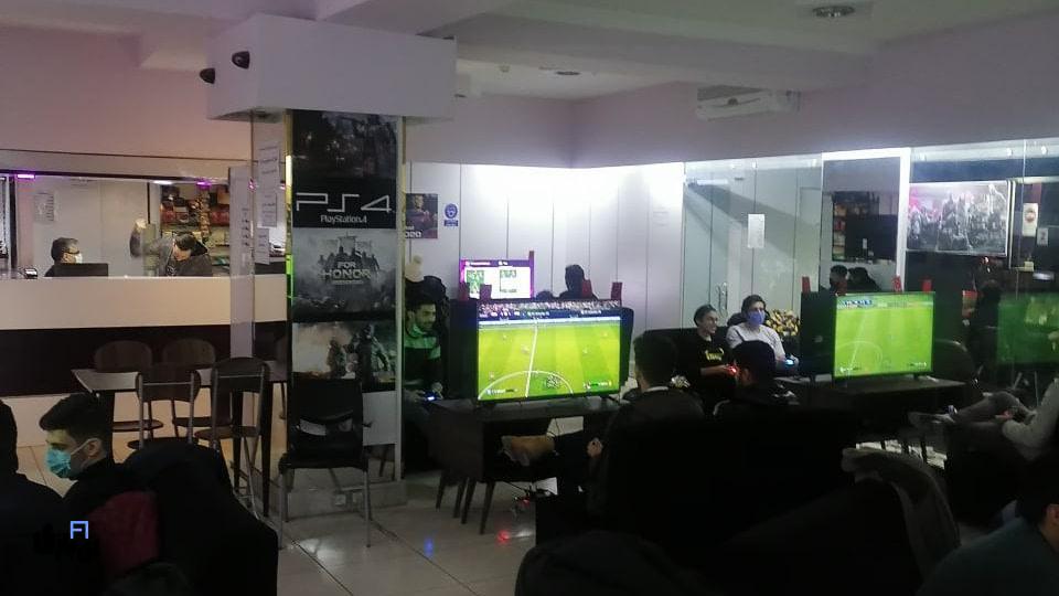 راهنمای جامع گیم نت تبریز: تجربهای ناب از دنیای بازی در شمالغرب ایران 9 راهنمای کامل گیمنتهای تبریز | از انتخاب تا تجربهای حرفهای