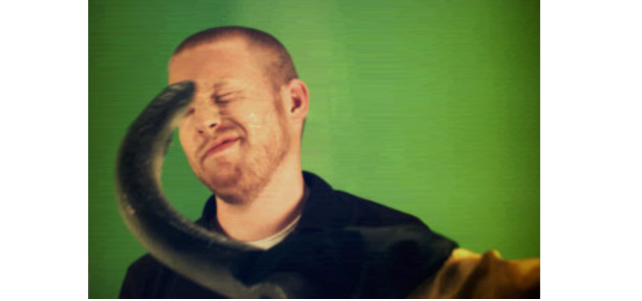 15 تا از عجیب ترین و جالب ترین سایت های جهان که باورتان نمیشود واقعیاند! 17 عجیب ترین و جالب ترین سایت های جهان | Eel Slap