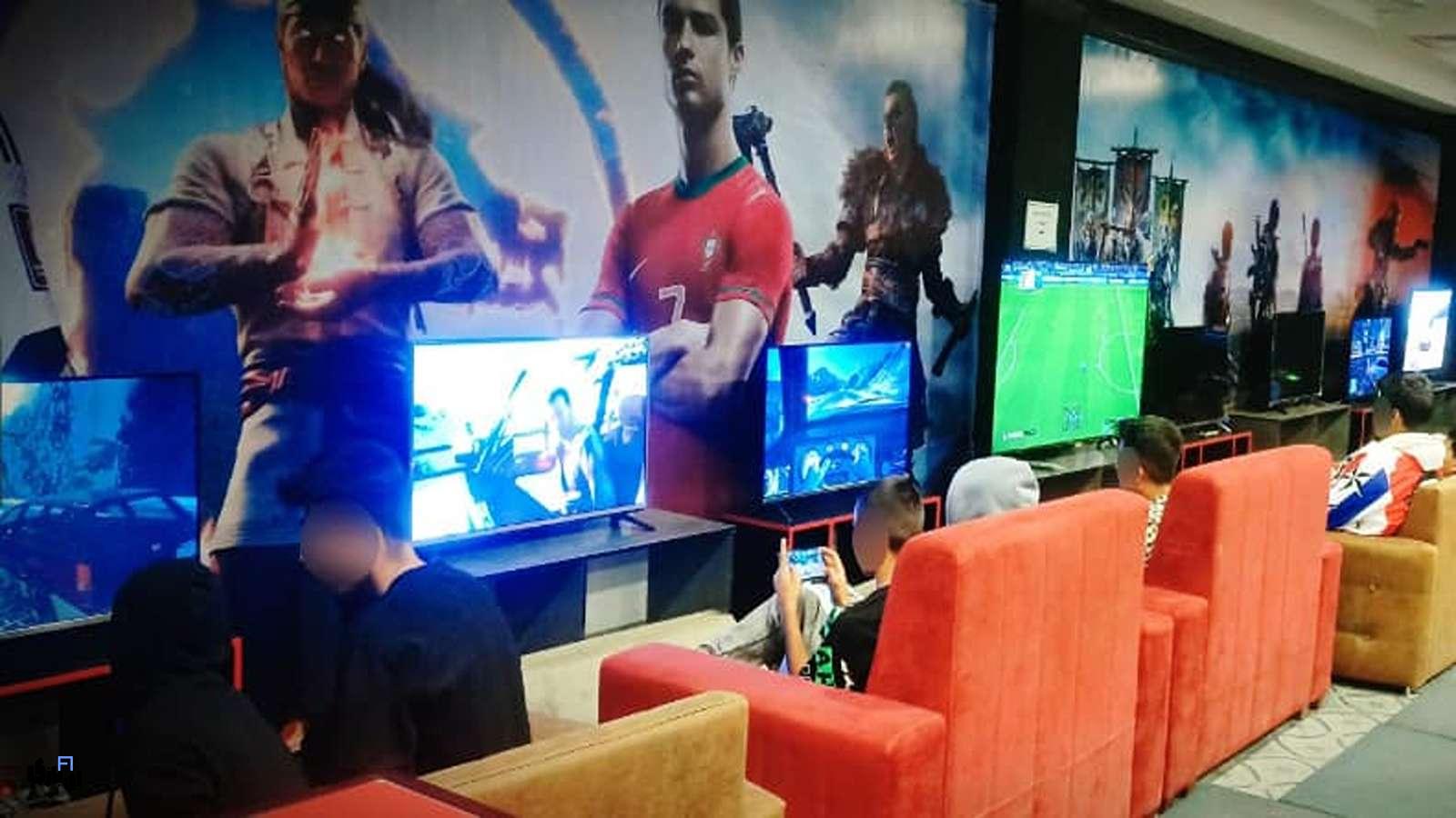 گیم نت شیراز؛ تجربهای جذاب در گیم نت های شیراز 8 گیم نت تیرازیس