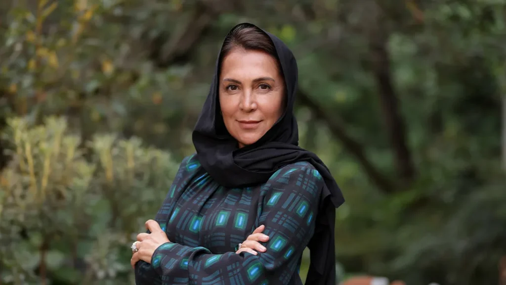 بیوگرافی بازیگران محبوب سریال ترکی عشق بی حد و مرز 13 Asuman Dabak