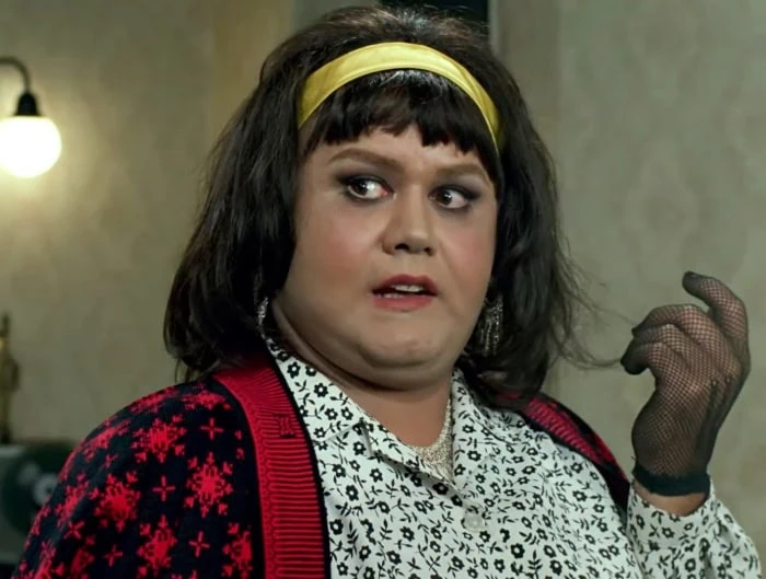 سریال جدید اکبر عبدی در تلویزیون: «سبزواران»؛ درامی ورزشی با چاشنی طنز 5 اکبر عبدی در فیلم ادم برفی