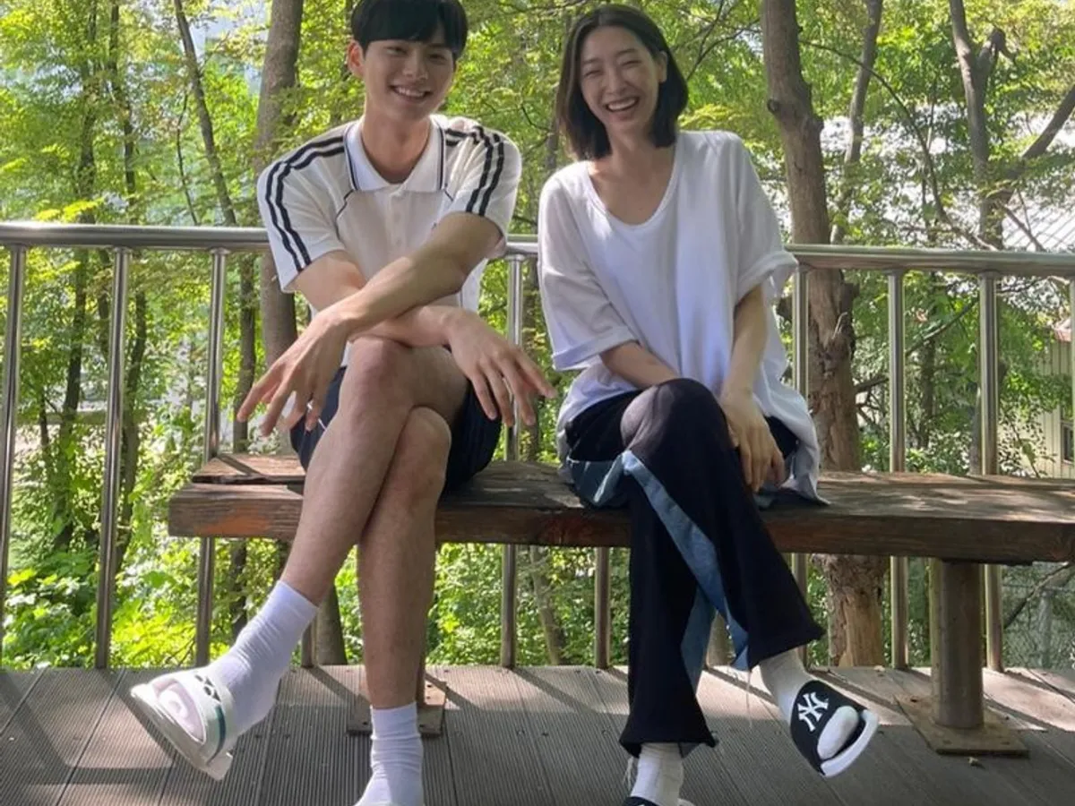 رابطه پنهان بازیگر نوش جان اعلیحضرت لو رفت! 2025 3 رابطه پنهان بازیگر نوش جان اعلیحضرت