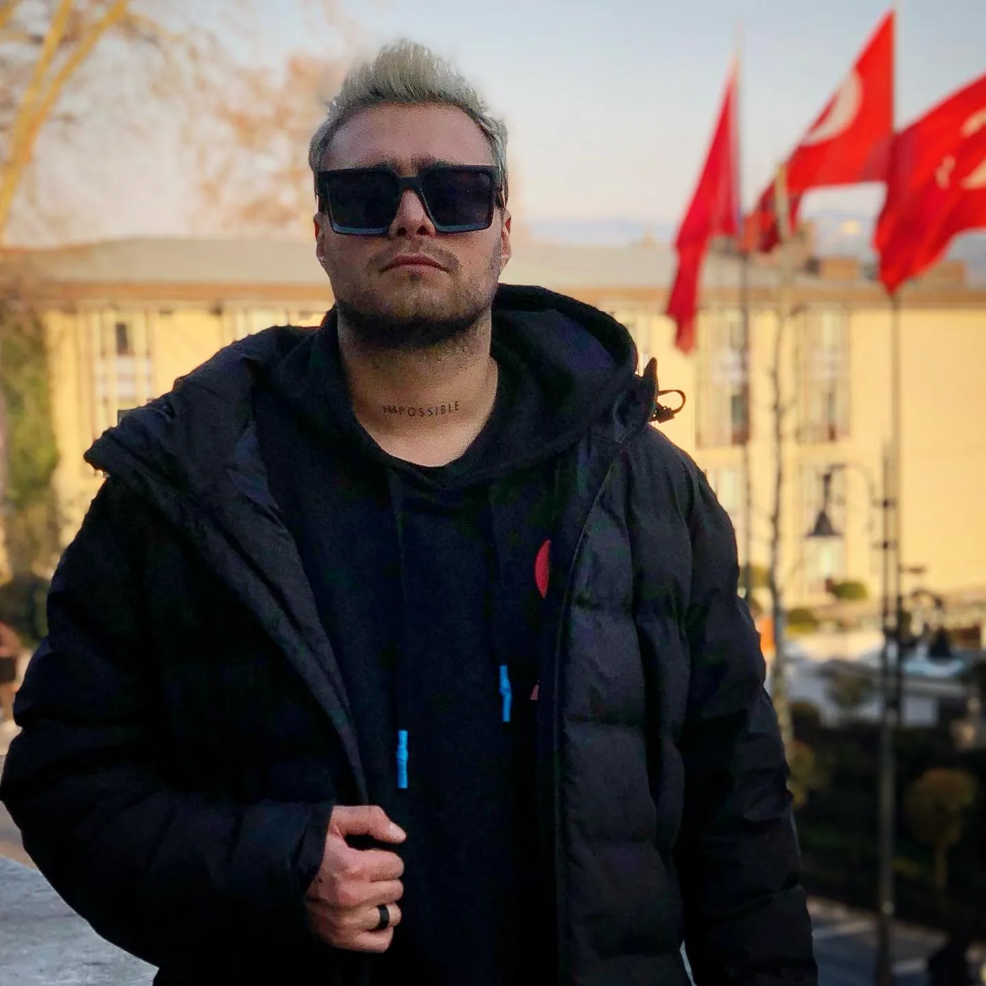 توهین مهبد به محدثه به دلیل لهجه و عذرخواهی جنجالی که همه را متعجب کرد! 6 مهبد عشق ابدی