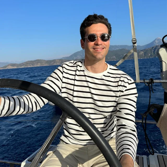 سریال ترکی سنگ کاغذ قیچی: داستان، بازیگران و حقایقی جذاب 11 تصویر اکین کوچ (Umut)