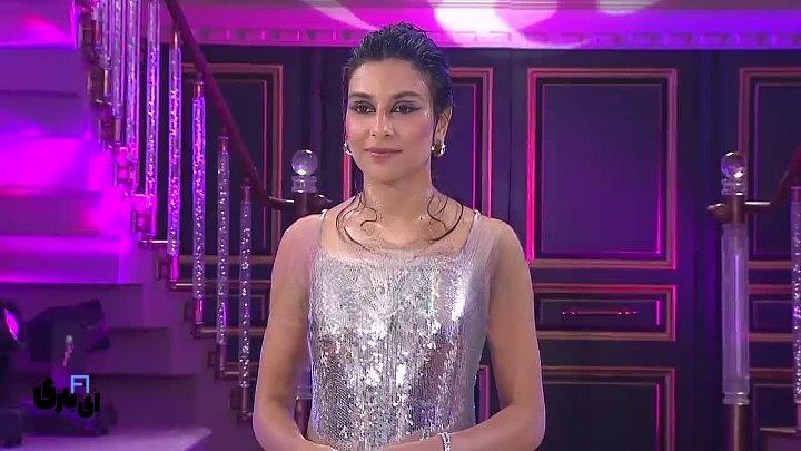 کانسپت عکاسی جلد مجله مد در زن روز | استایل های دوران قاجار و داوری های جانبدارانه! 8 استایل سانیا در زن روز