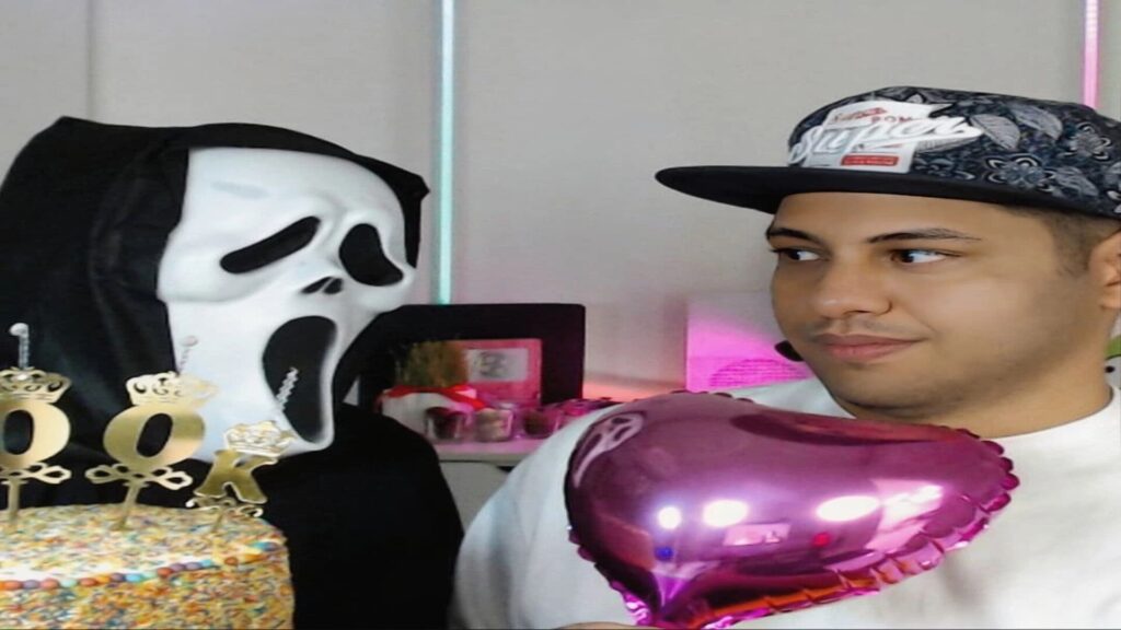 مصاحبه اختصاصی با احسان باکستر | شیطنتهای مدرسه تا مدیریت آپارات! 6 مصاحبه اختصاصی با احسان باکستر اپارات