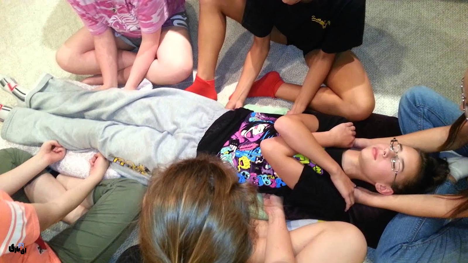 ۸ بازی ترسناک مشابه بازی نهنگ آبی که جرات انجامش را نداری! 13 بازی های مشابه بازی نهنگ آبی
بازی سبک مثل پر سفت مثل تخته