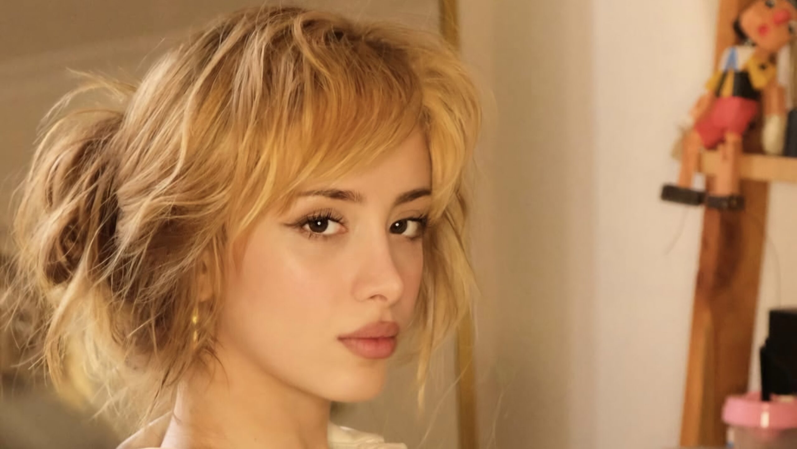 بیوگرافی یاسمن در عشق ابدی؛ پشت پرده رابطه او با سیرجیو چیست؟ 4 بیوگرافی یاسمن عشق ابدی