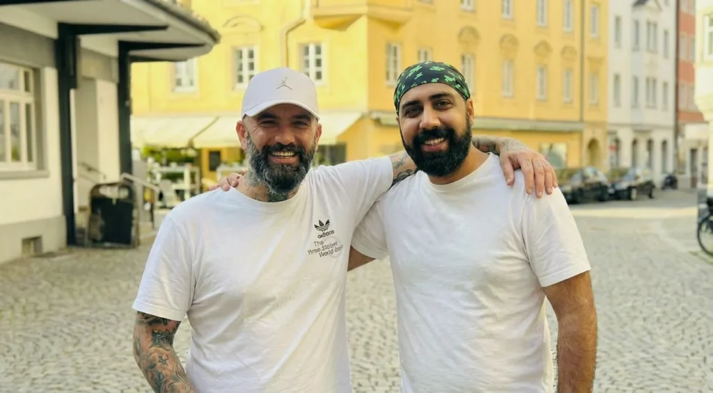 مصاحبه اختصاصی با عباس کبیر | از دنیای ددپول تا فانتزیهای اسپایدرمن 14 image 1766172790835778 ezgif.com jpg to webp converter