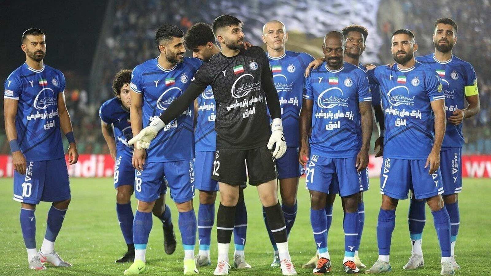 بازی استقلال و تراکتور