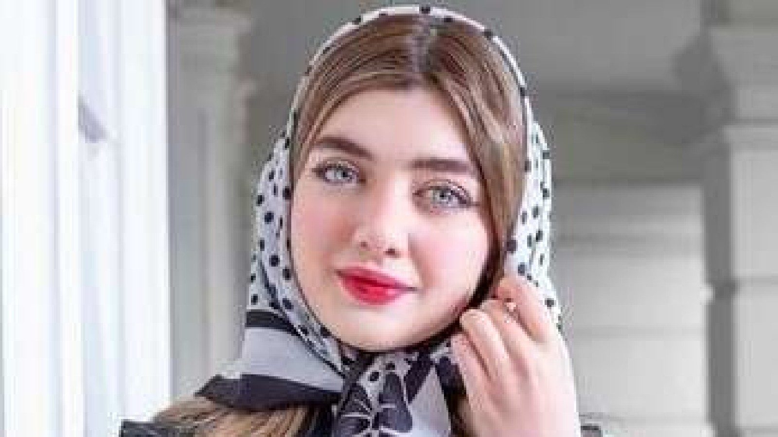 negin-haghdoust-iranian-models-1_copy_1600x900